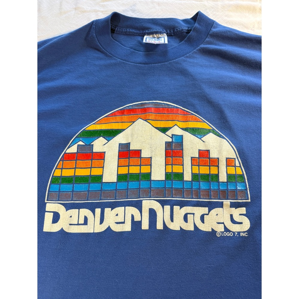 Vintage Denver Nuggets Retro Cityscape Skyline T-Shirt Blue Mens Large 50/50 NBA